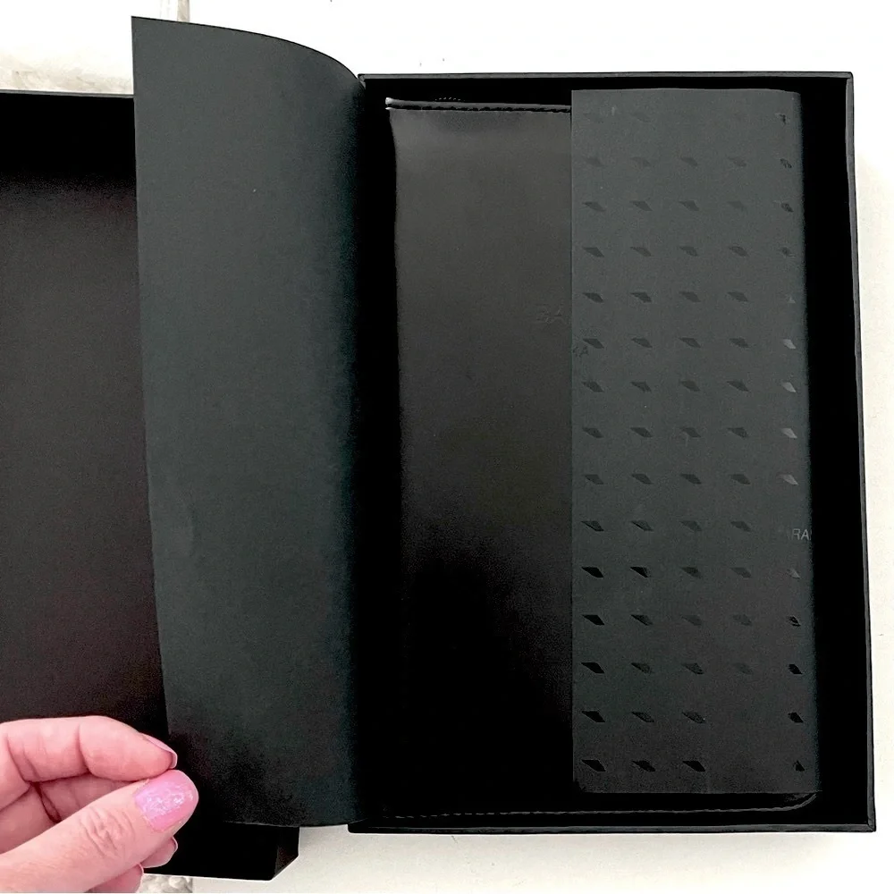 Baraka Leather Portfolio - Padfolio w/ Zip Around Closure!